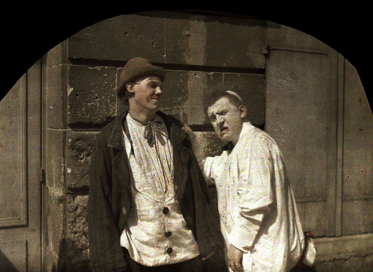 Klaun Footel i jego syn, Soissons, Aisne, Francja, 1917 (autochrom) autorstwa Fernand Cuville