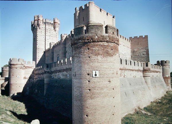 Widok na Castillo de la Mota, zbudowany dla Juana II w 1440 r. autorstwa Fernando de Carreno