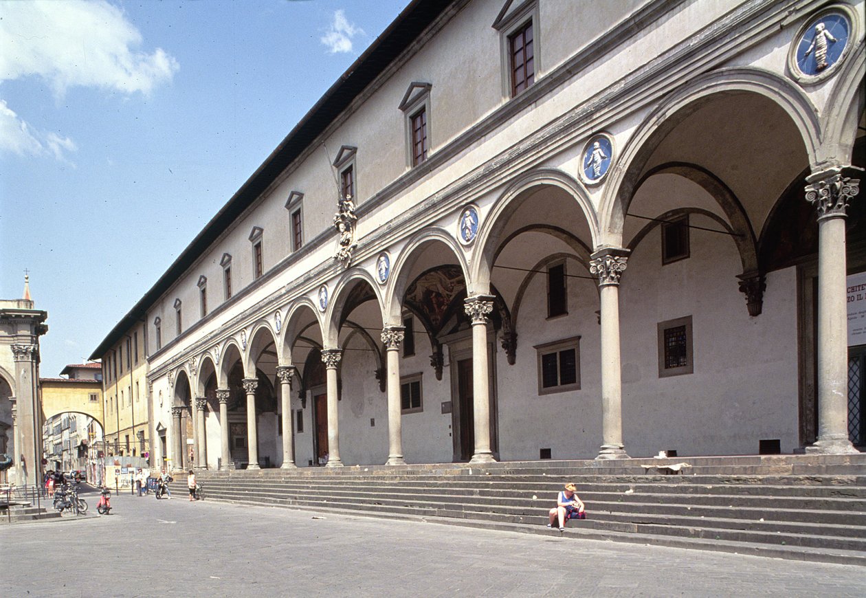 Loggia Ospedale degli Innocenti, zbudowana ok. 1420 autorstwa Filippo Brunelleschi