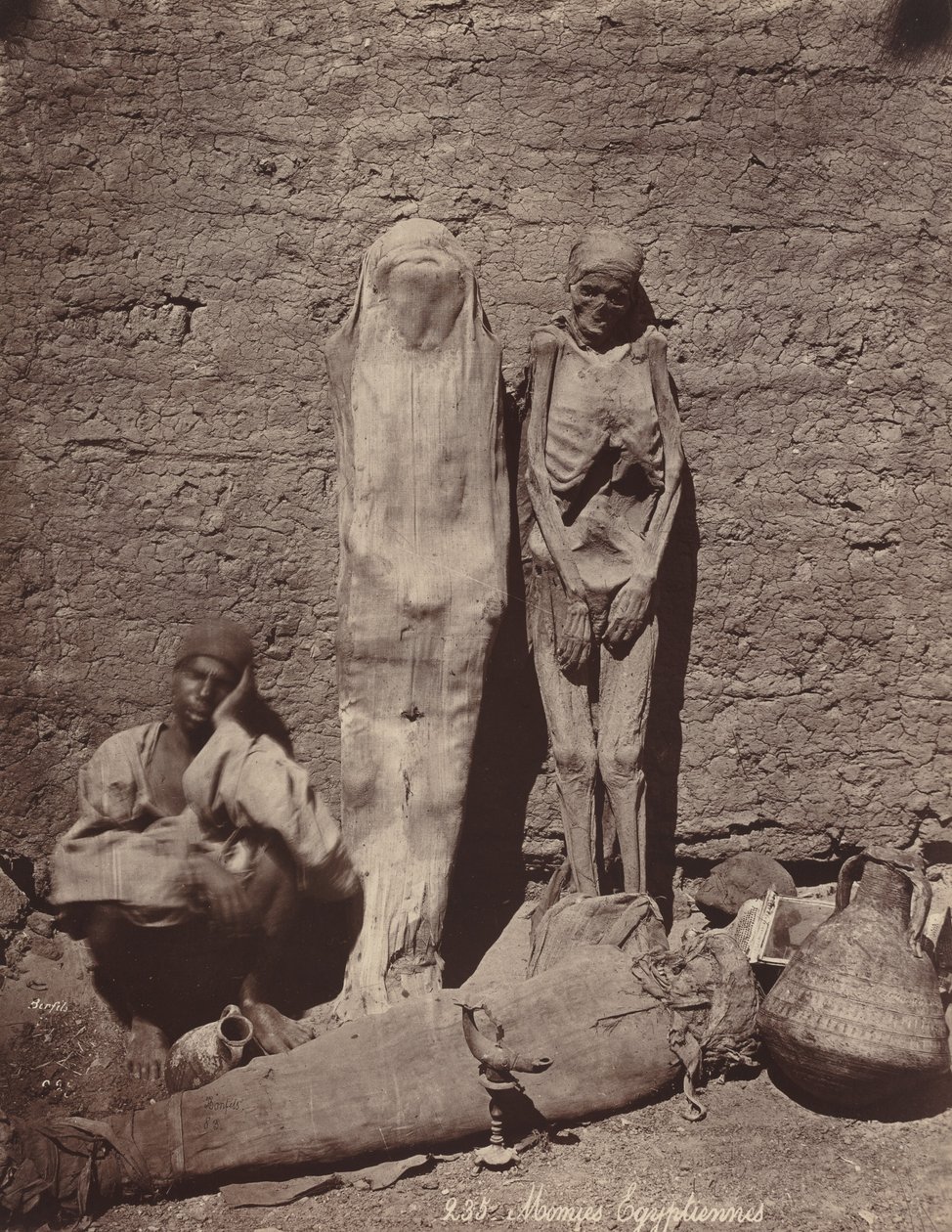 Momies Egyptiennes (Egipskie Mumie) autorstwa Félix Bonfils