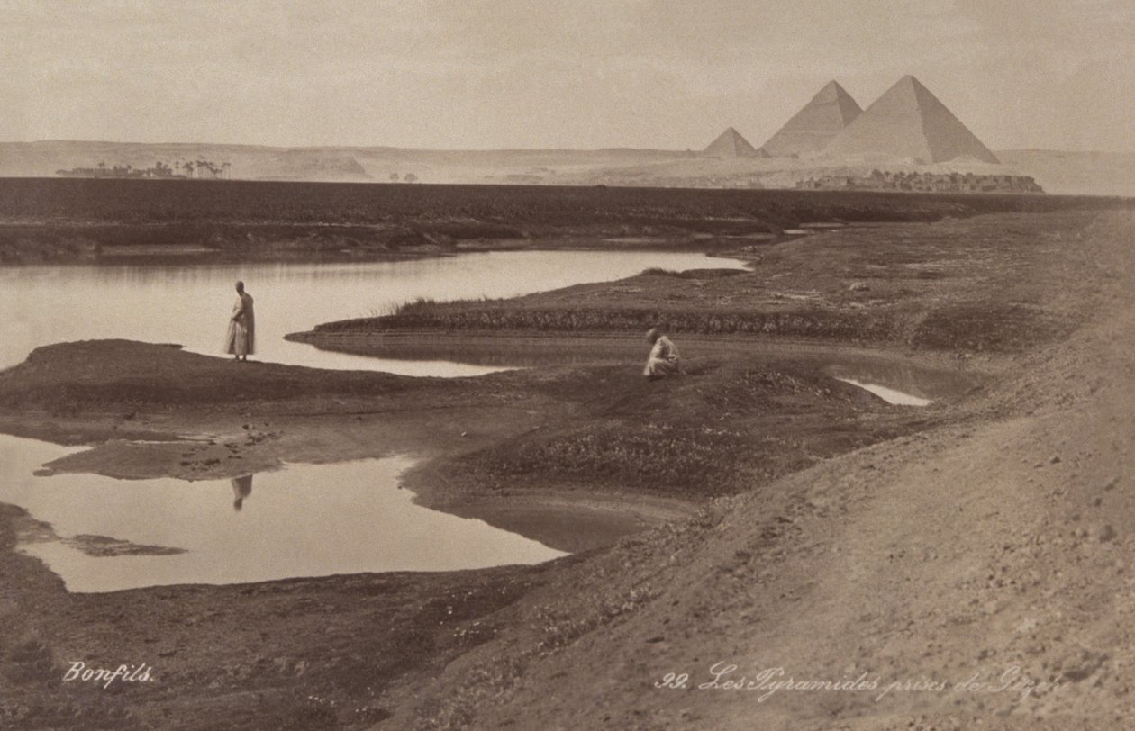 Piramidy w Gizie, ok. 1900 r. (zdjęcie) autorstwa Félix Bonfils
