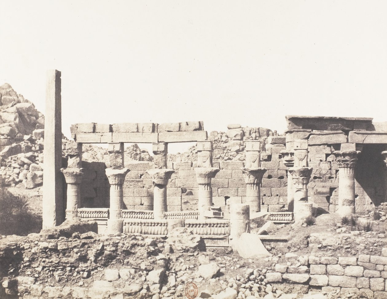 Ile de Fileh Philæ, edifice du Sud et Partie de la Colonnade Occiden..., 1851-52, druk 1853-54. autorstwa Félix Teynard