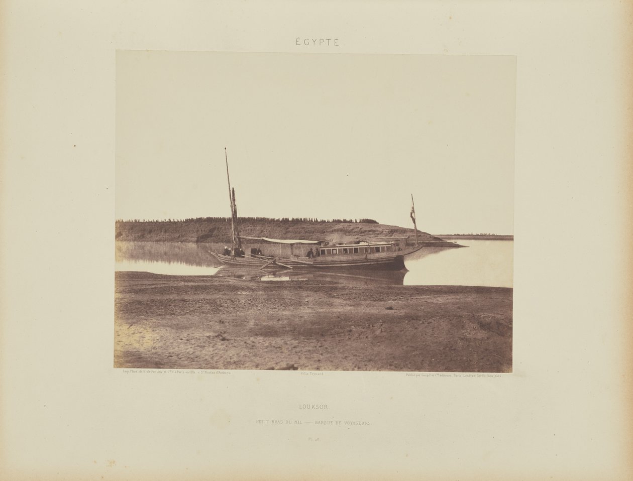 Louksor. Małe Ramię Nilu - Barque de Voyageurs autorstwa Félix Teynard