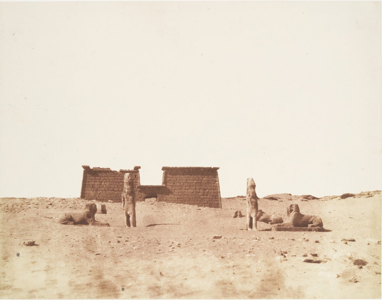 Sébôuah, Widok ogólny świątyni, opublikowany w 1851 r. autorstwa Félix Teynard