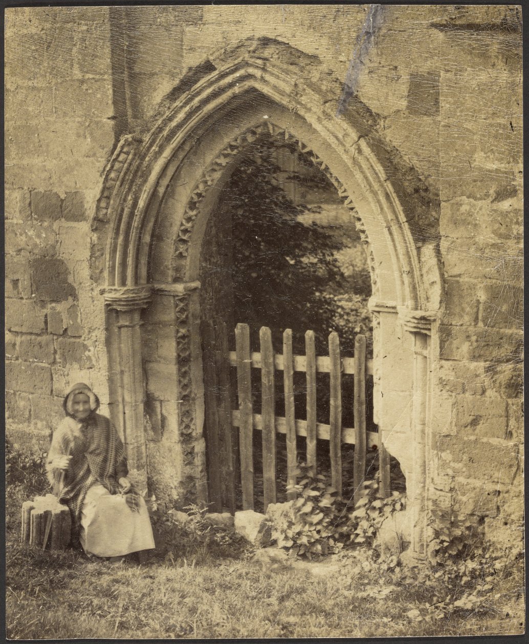Drzwi, opactwo Rivaulx autorstwa Francis Bedford