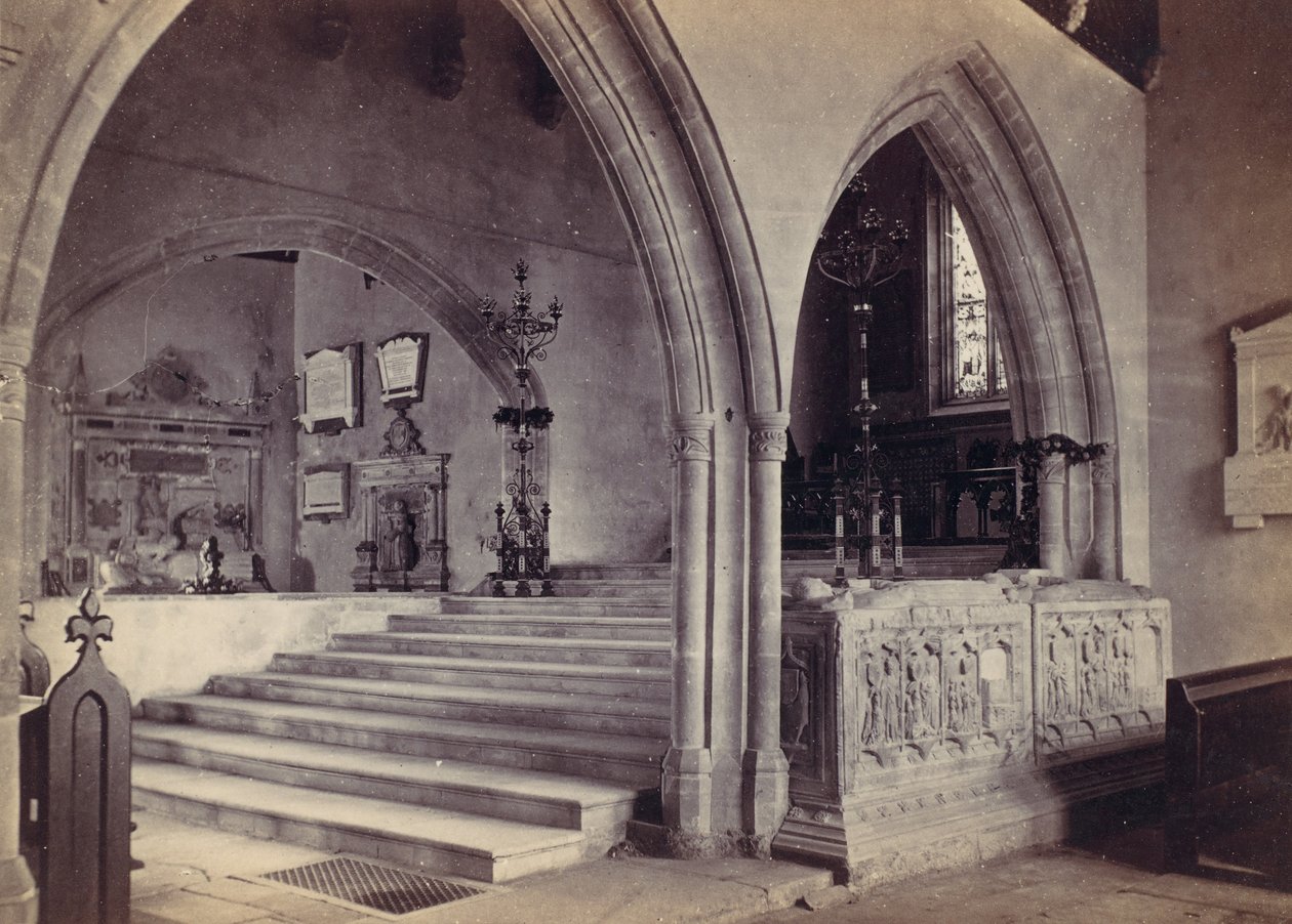 Pomniki i schody prezbiterium, kościół Tenby, lata 70. XIX wieku. autorstwa Francis Bedford