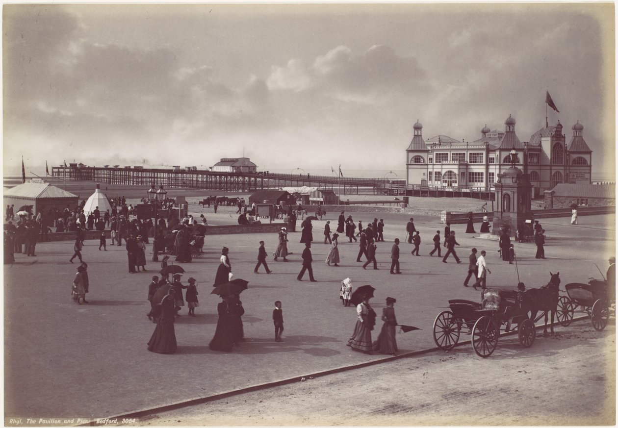 Rhyl. Pawilon i molo autorstwa Francis Bedford