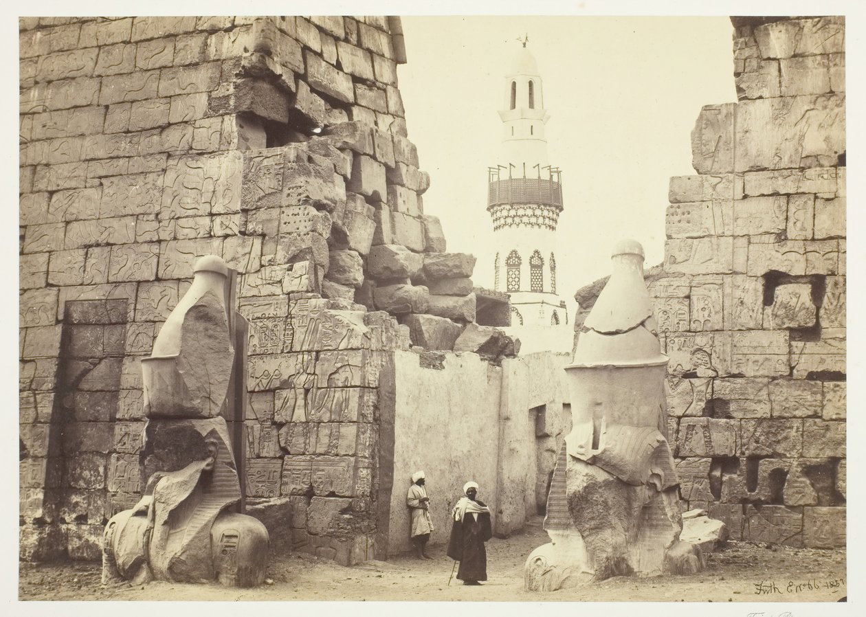 Wejście do Wielkiej Świątyni, Luksor, 1857. autorstwa Francis Frith