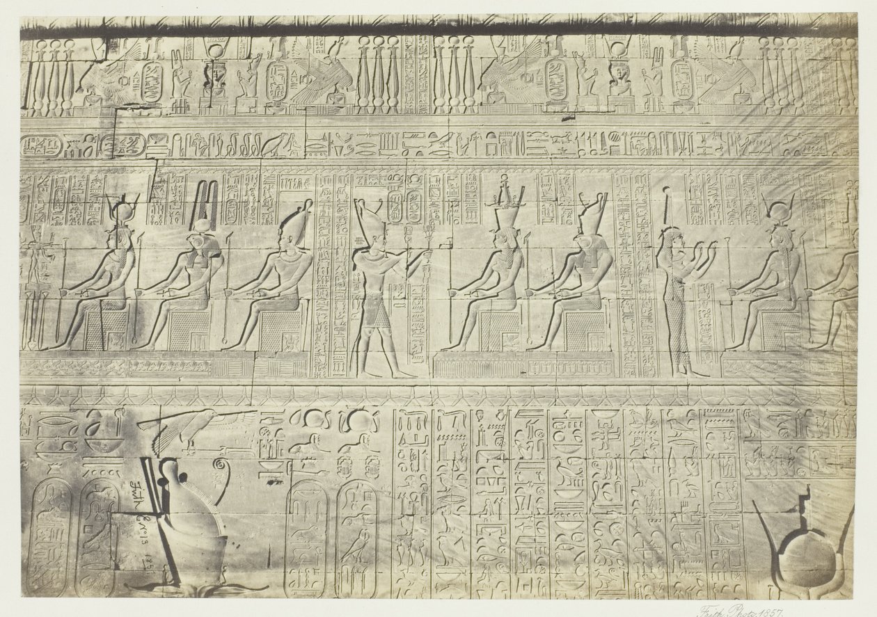 Rzeźby z muru zewnętrznego, Dendera autorstwa Francis Frith