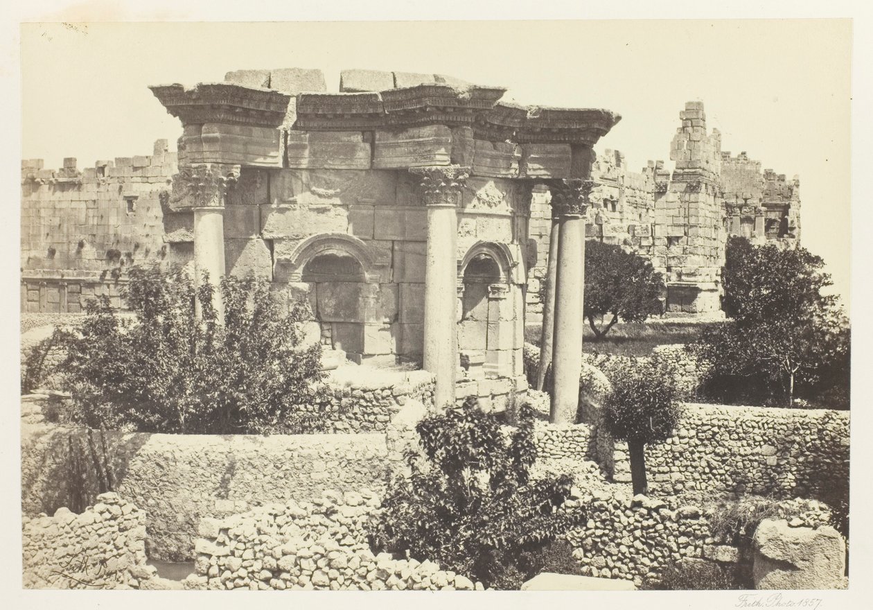Okrągła świątynia, Baalbek autorstwa Francis Frith