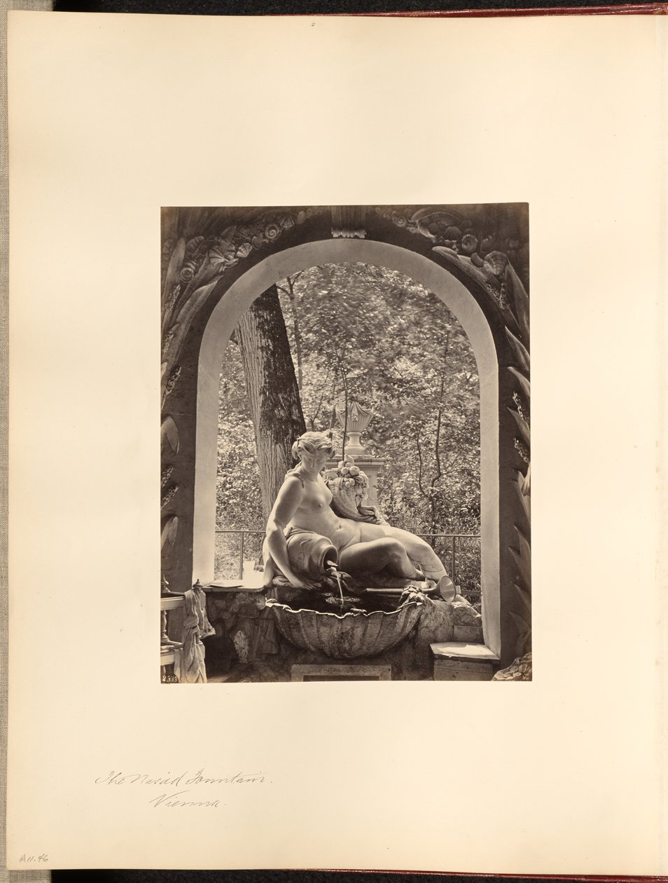 Fontanna Naiad, Wiedeń autorstwa Francis Frith