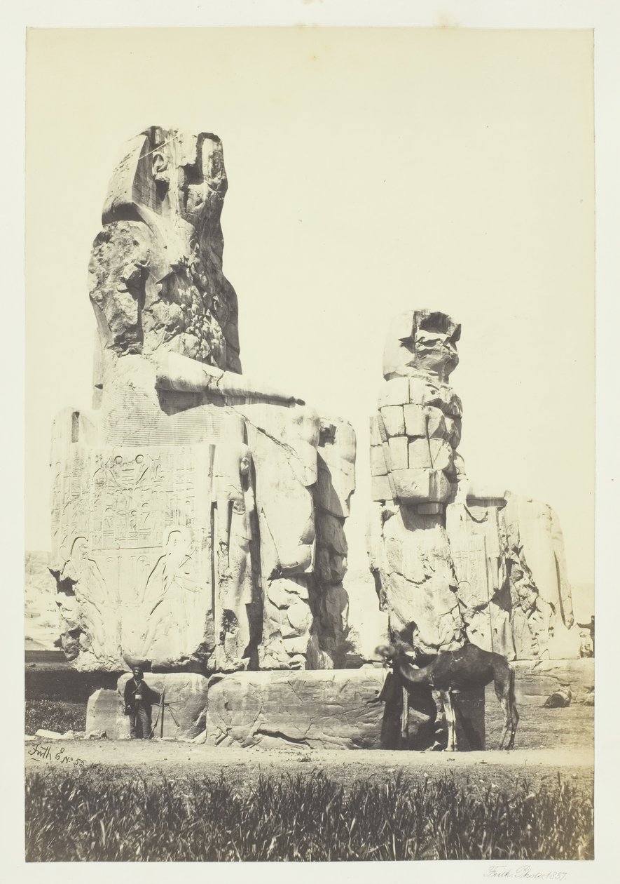 Posągi Memnona, Równina Teb, 1857. autorstwa Francis Frith