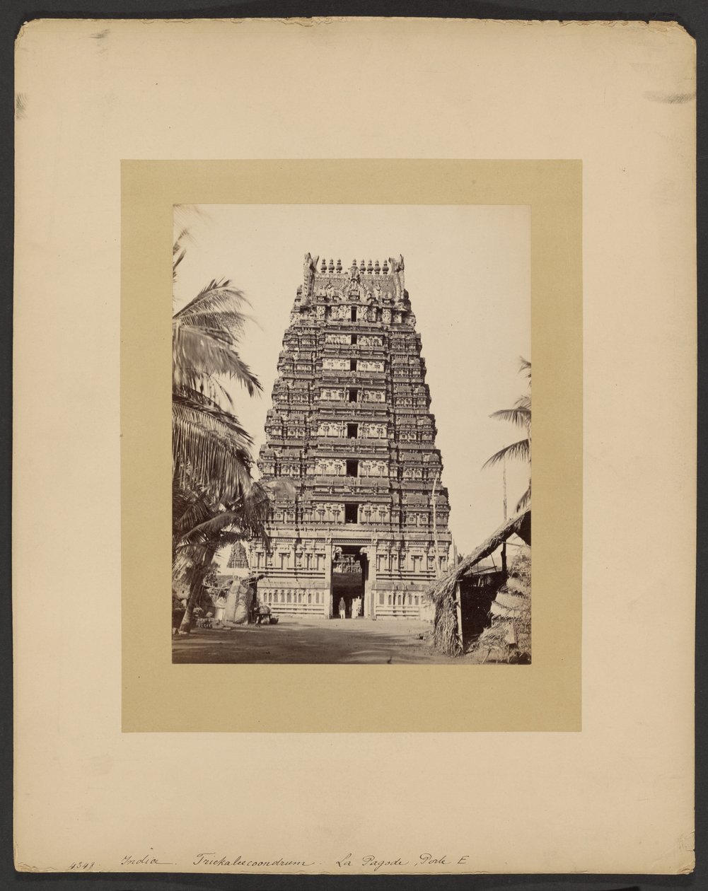 Trickaleecoondrum, La Pagoda, Porte E autorstwa Francis Frith