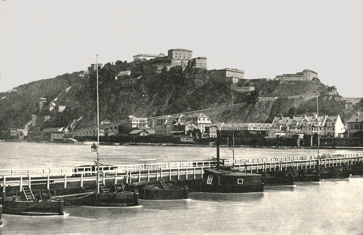 Twierdza Ehrenbreitstein nad Renem, Niemcy, 1895. autorstwa Frith and Co