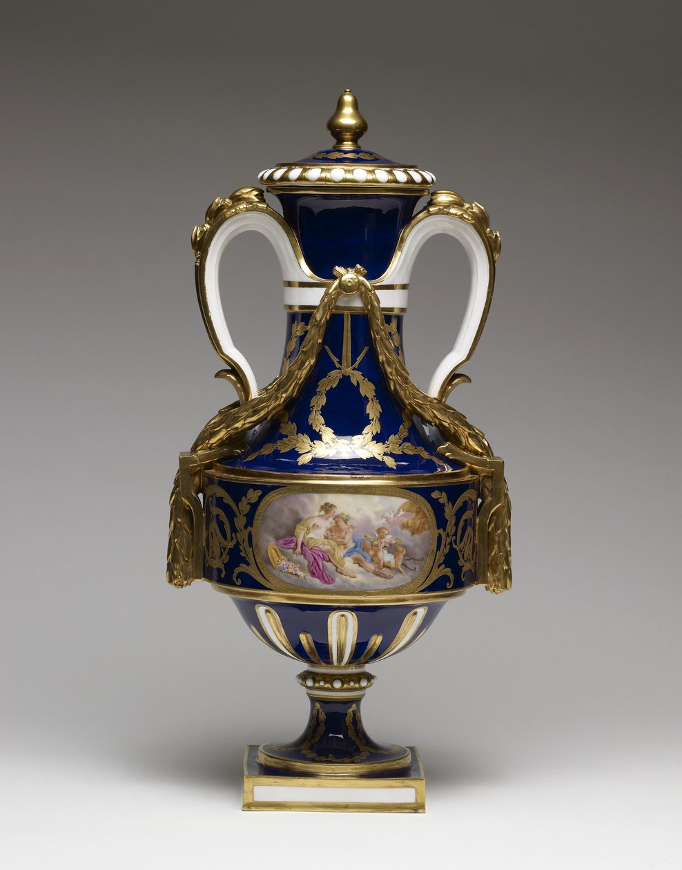 Wazon, ok. 1780 (miękka porcelana z farbą i złoceniem) autorstwa François Boucher