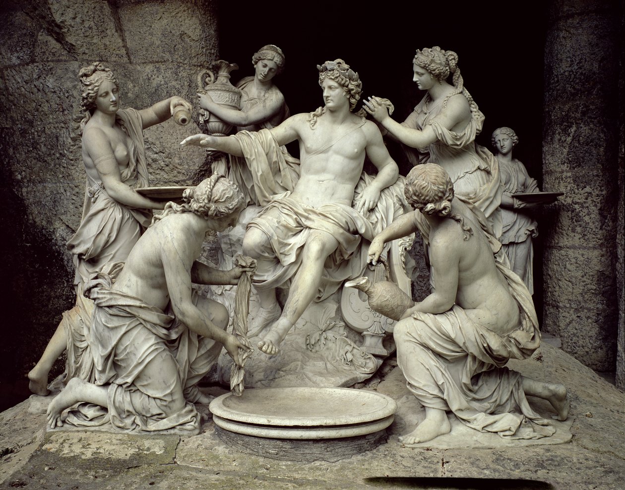 Apollo doglądany przez nimfy, przeznaczony do Groty Tetydy, stracony przy pomocy Thomasa Regnaudina (1622-1706) 1666-75 (marmur) autorstwa Francois Girardon
