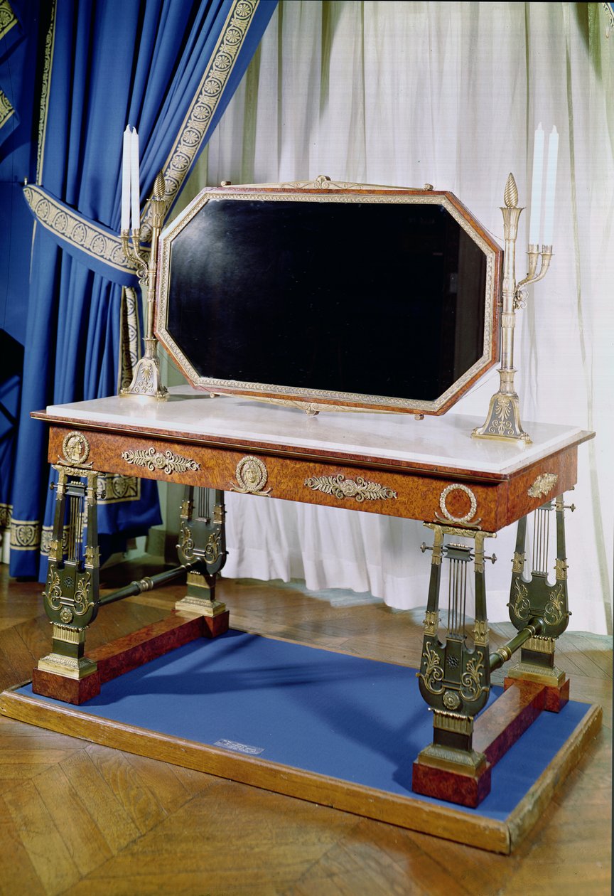 Toaletka należąca do cesarzowej Józefiny (1763-1814) (drewno i brąz) autorstwa Francois Honore Georges Jacob Desmalter