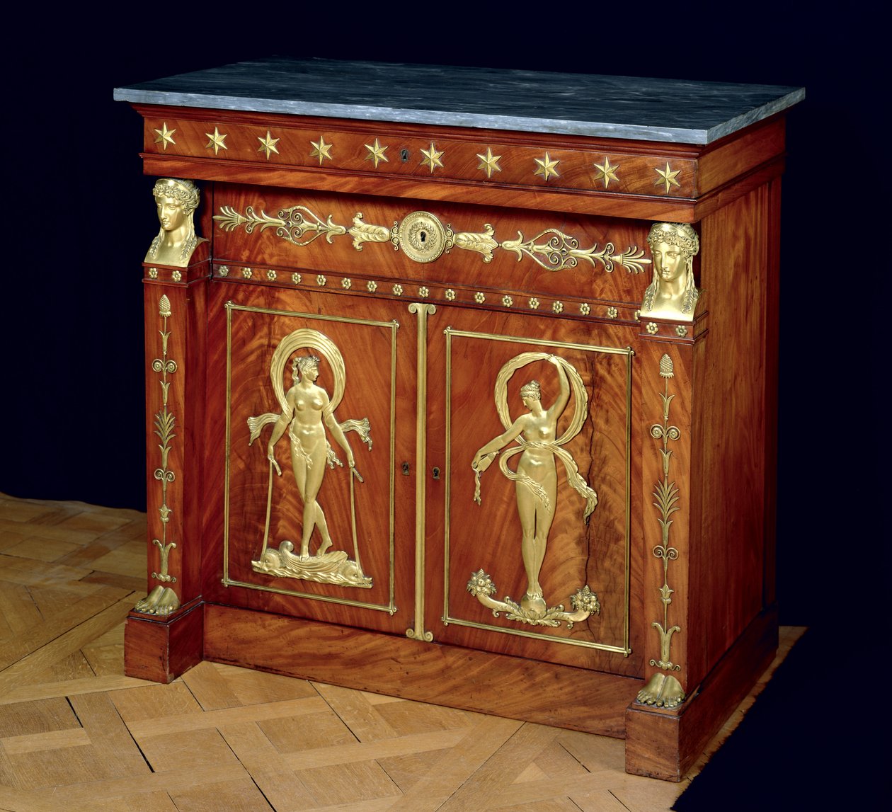 Kredens, ok.1810 (drewno i marmur) autorstwa Francois Honore Georges Jacob Desmalter
