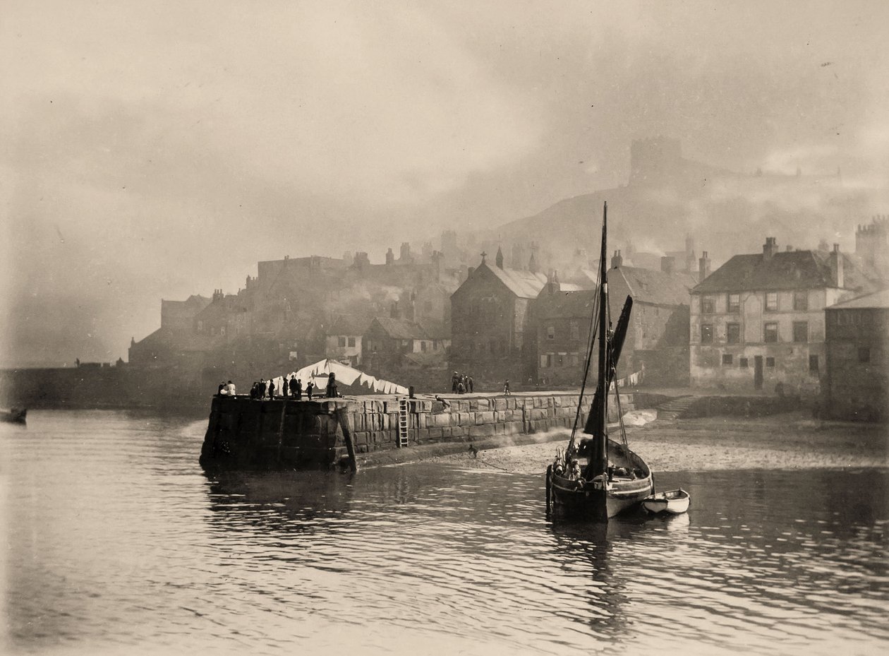 Widok na port, Whitby, North Yorkshire. 1884 (zdjęcie) autorstwa Frank Meadow Sutcliffe