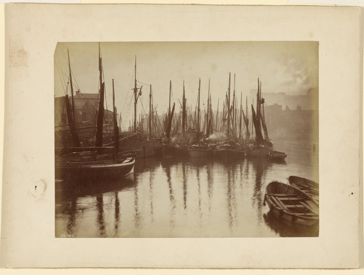 [Port Whitby] autorstwa Frank Meadow Sutcliffe