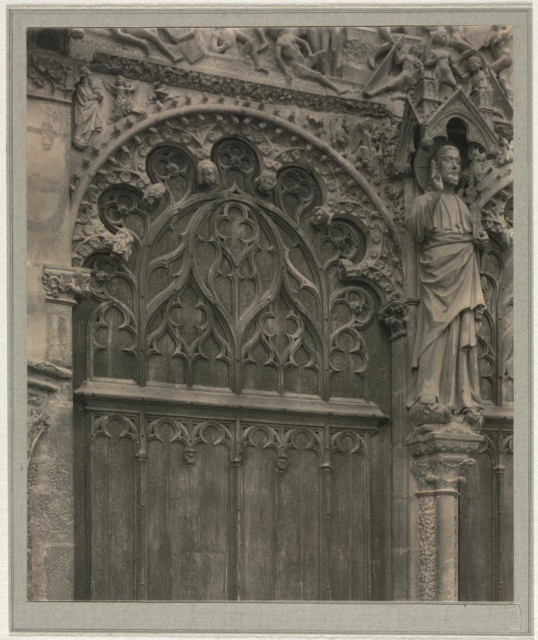 Katedra w Bourges: Krypta pod nawą autorstwa Frederick Henry Evans