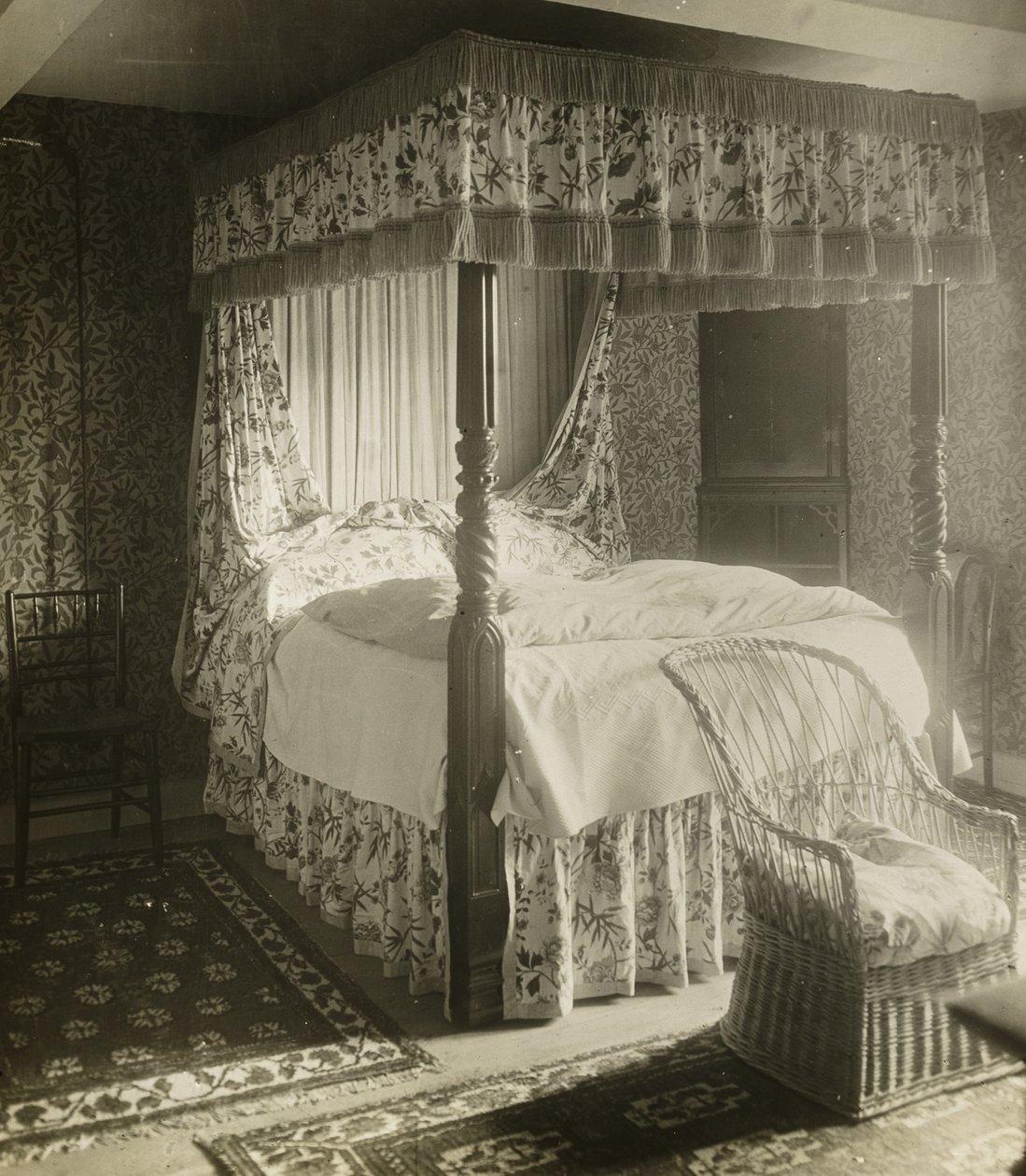 Kelmscott Manor: Bed Wm. Morris urodził się w autorstwa Frederick H. Evans