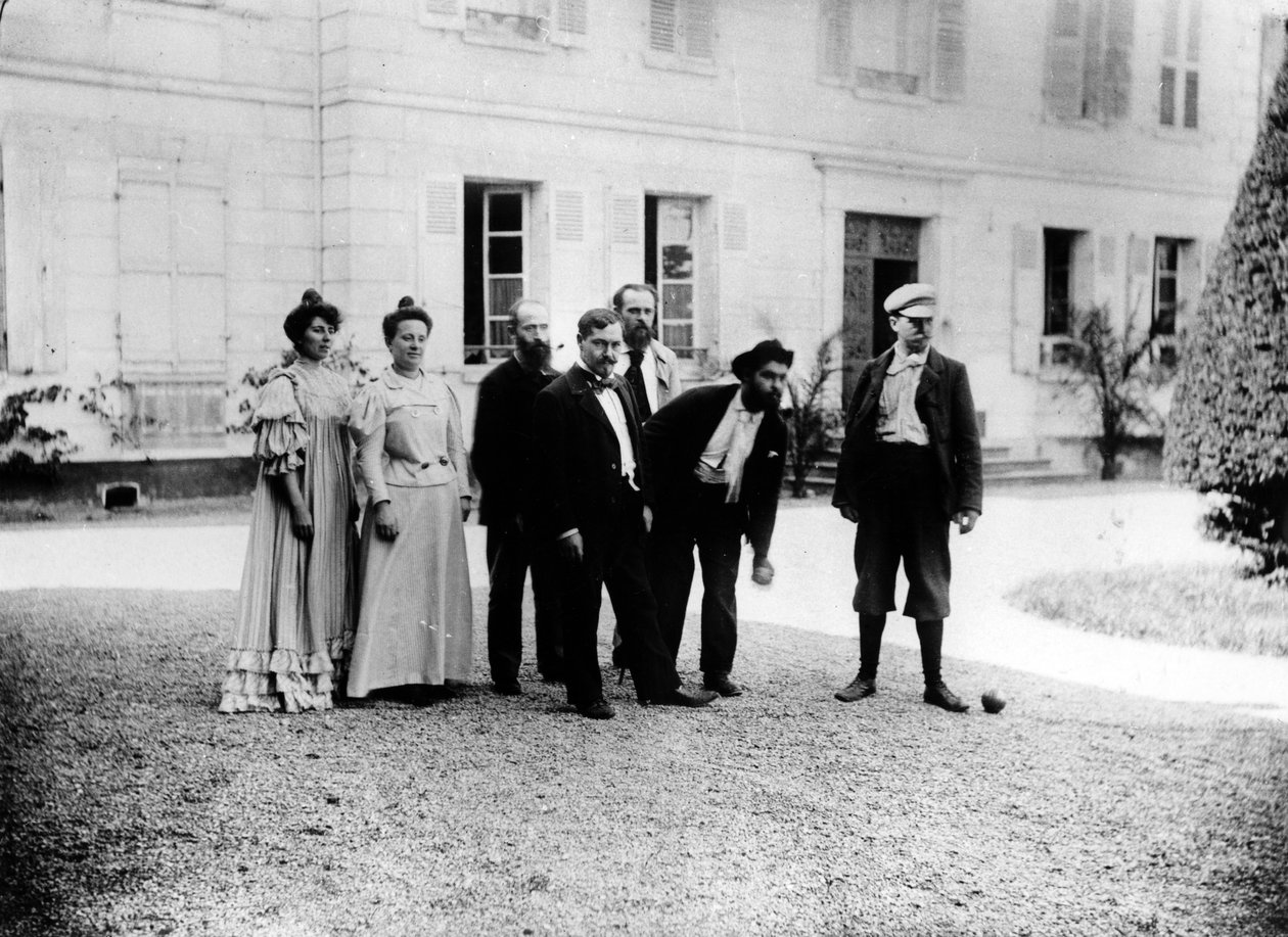 Gra w pétanque w Le Relais, domu rodziny Natanson w Villeneuve-sur-Yonne, ok. 1930 r. 1899 autorstwa French Photographer