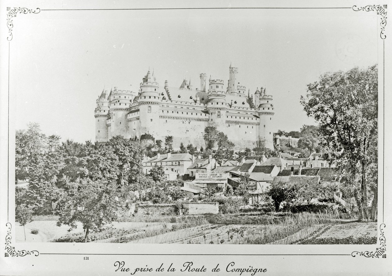Château de Pierrefonds po renowacji przez Viollet-le-Duc autorstwa French Photographer