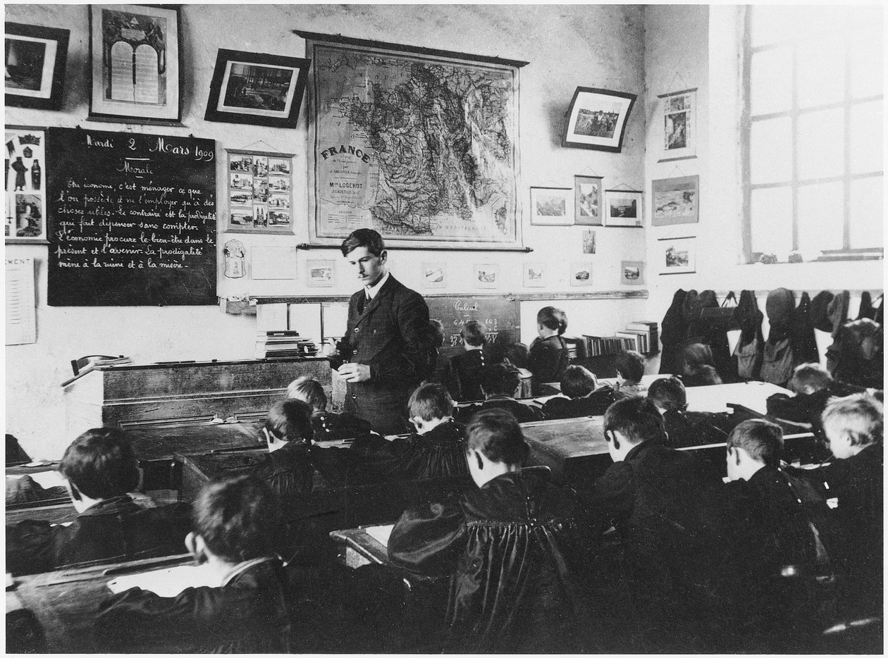 Klasa w szkole podstawowej, Orme, 2 marca 1909 autorstwa French Photographer