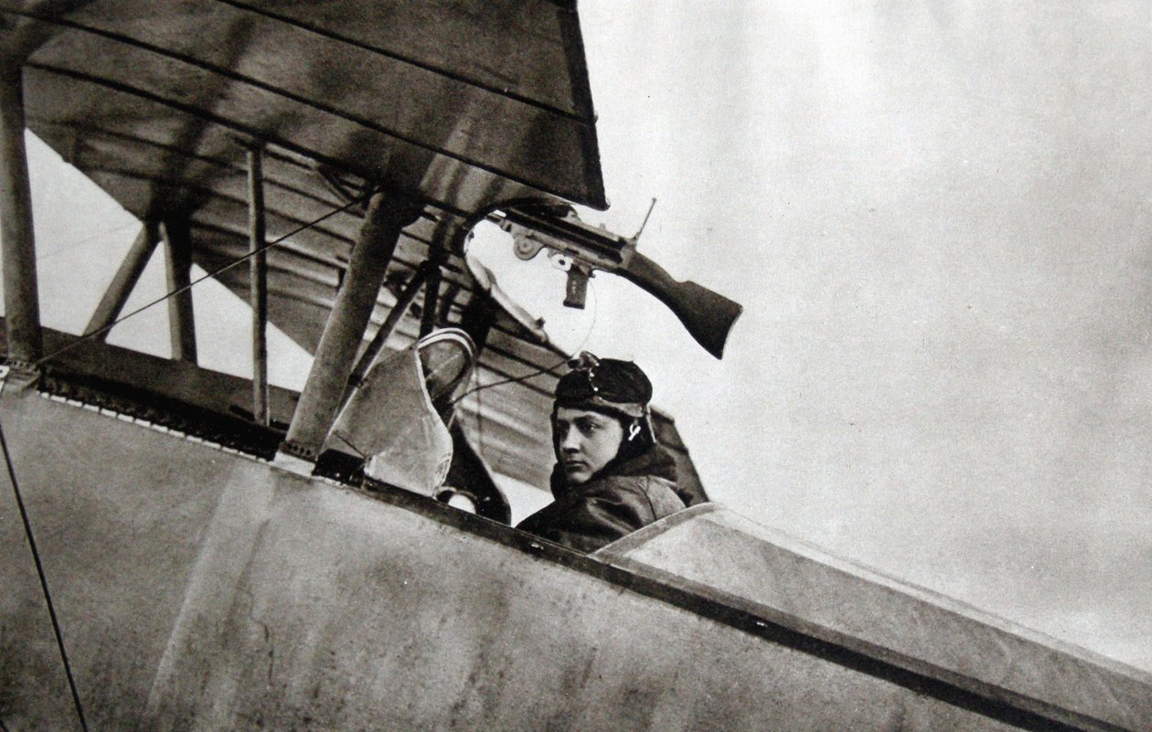 Guynemer w swoim myśliwcu Nieuport 10, 1916 autorstwa French Photographer