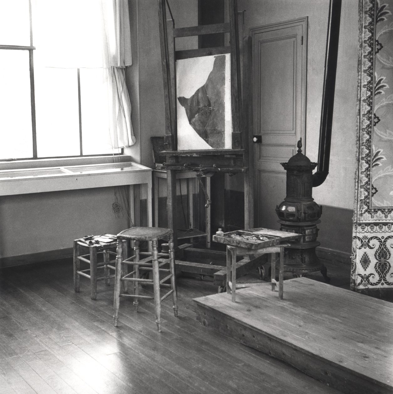 Wnętrze pracowni Cezannes w Aix-en-Provence, c.1900-02 autorstwa French Photographer