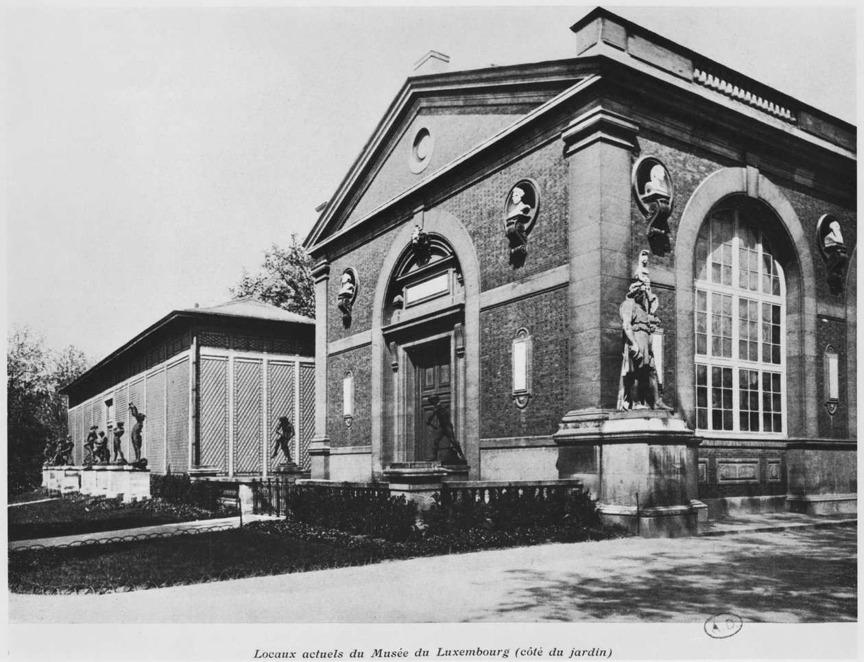Musee of Luxembourg, Paryż, 1910 autorstwa French Photographer