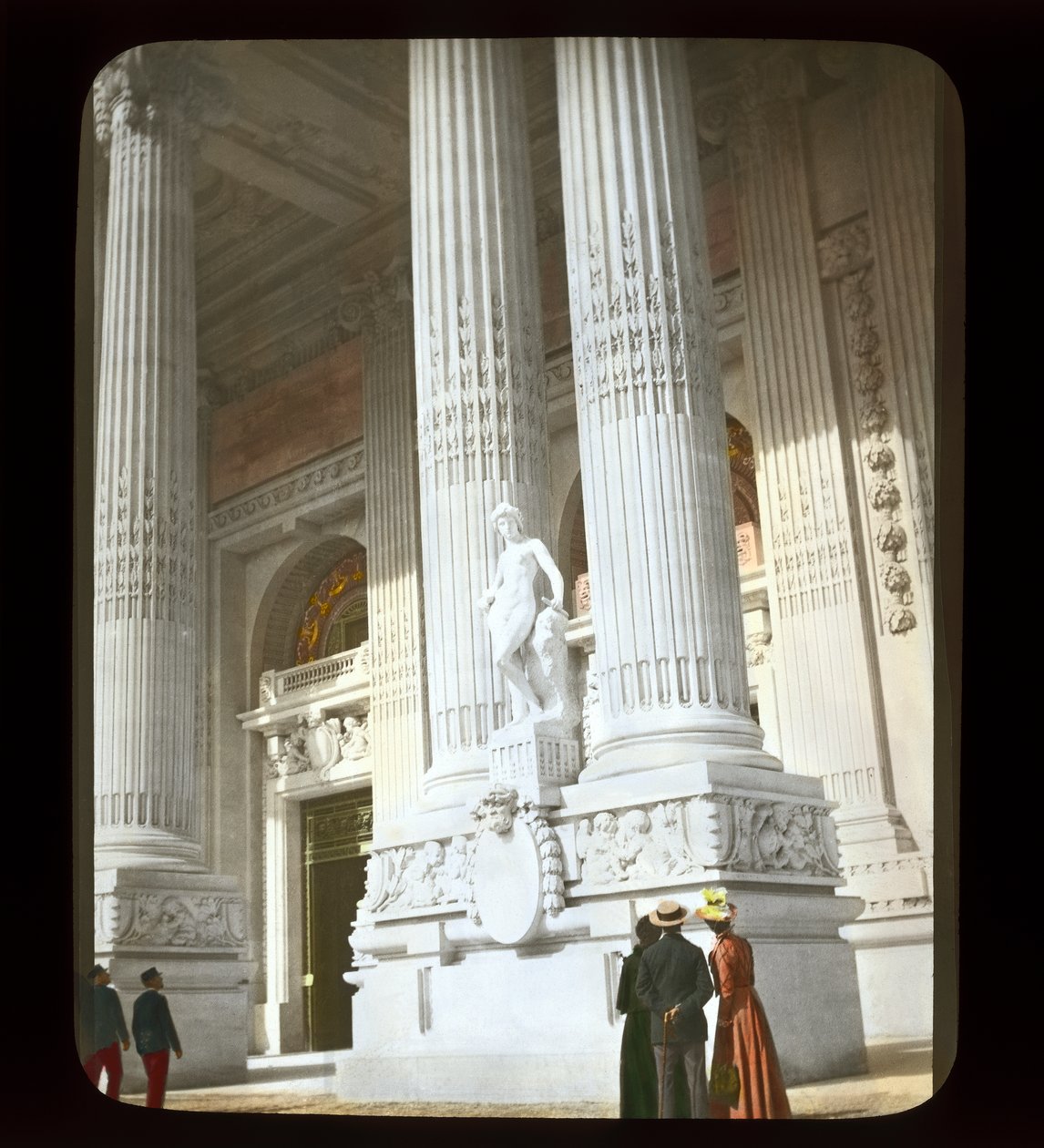 Ekspozycja paryska: Grand Palais, 1900 (zjeżdżalnia z latarnią) autorstwa French Photographer