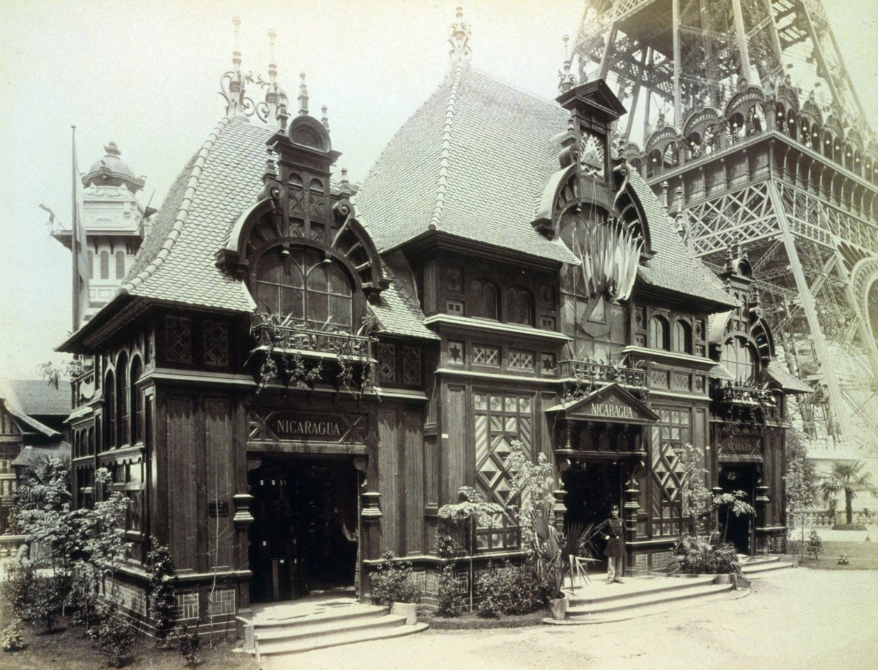 Pawilon Nikaragui, Wystawa Paryska, 1889 autorstwa French Photographer