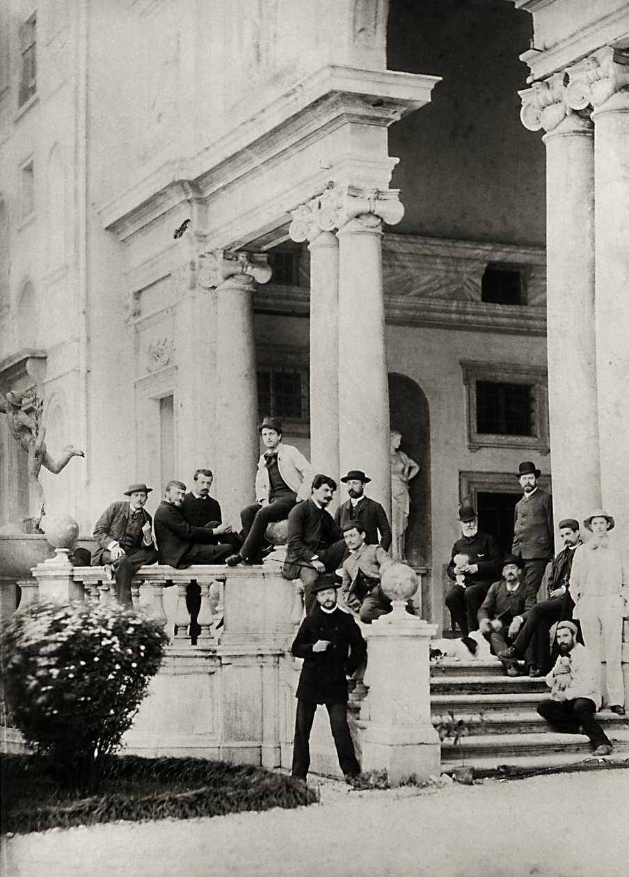 Mieszkańcy Willi Medici w Rzymie, zdjęcie przesłał i zadedykował swoim rodzicom Claude Debussy (1862-1918), 1884-85 autorstwa French Photographer
