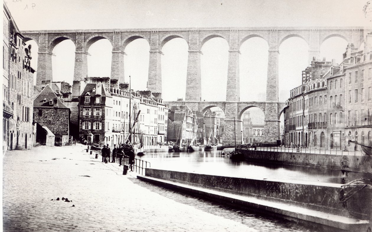 Wiadukt w Morlaix, c.1880 autorstwa French Photographer