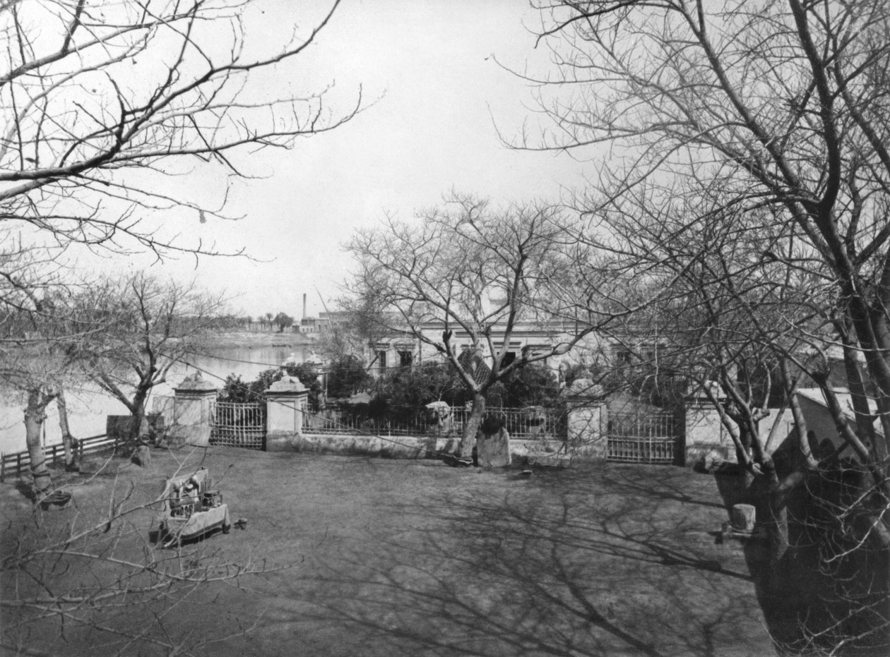 Widok na Muzeum Boulaq, z Album du Musee de Boulaq autorstwa Auguste Mariette Bey (1821-81), wyd. przez Moures et Cie, Kair, 1872 autorstwa French Photographer