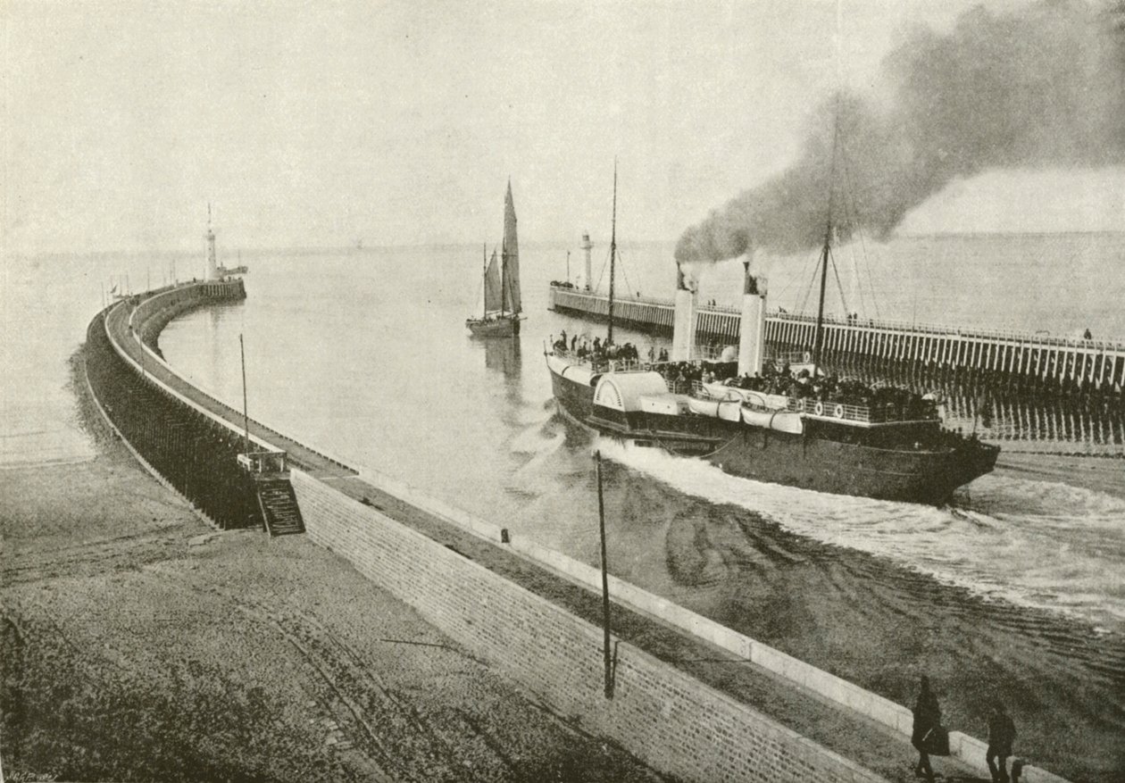 Boulogne-sur-Mer, Les Jetees (zdjęcie czarno-białe) autorstwa French Photographer