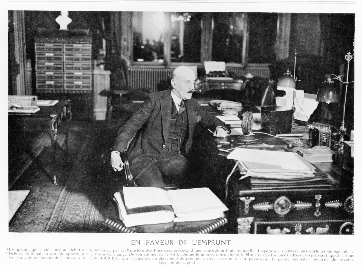 Joseph Caillaux przemawiający w radiu w 1925, z Le Monde Illustré, 1925 autorstwa French Photographer