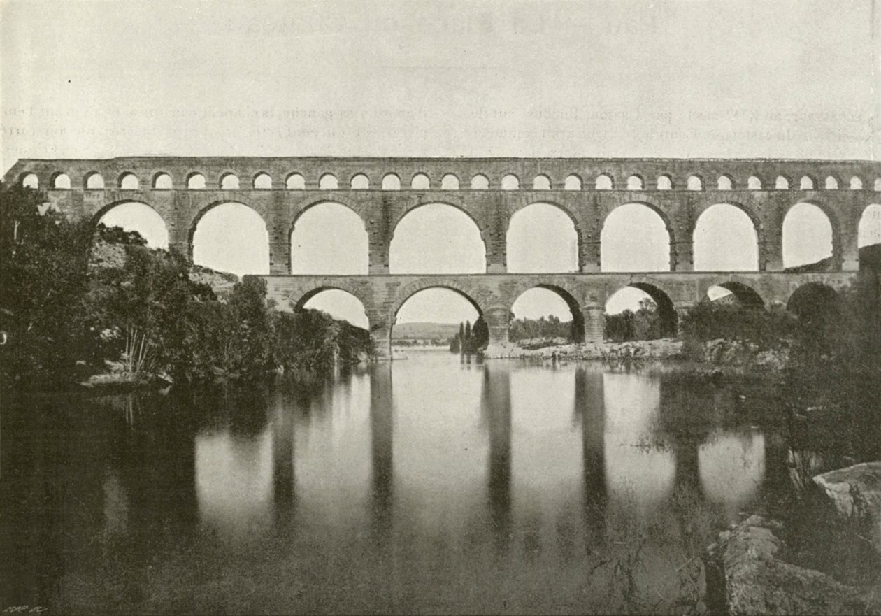 Pont du Gard (zdjęcie czarno-białe) autorstwa French Photographer