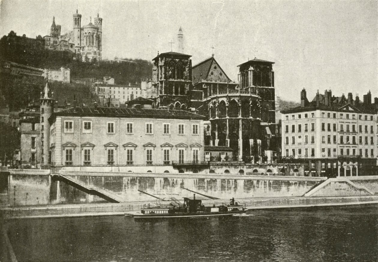 Lyon, Archeveche, Saint-Jean, Fourvieres (zdjęcie czarno-białe) autorstwa French Photographer