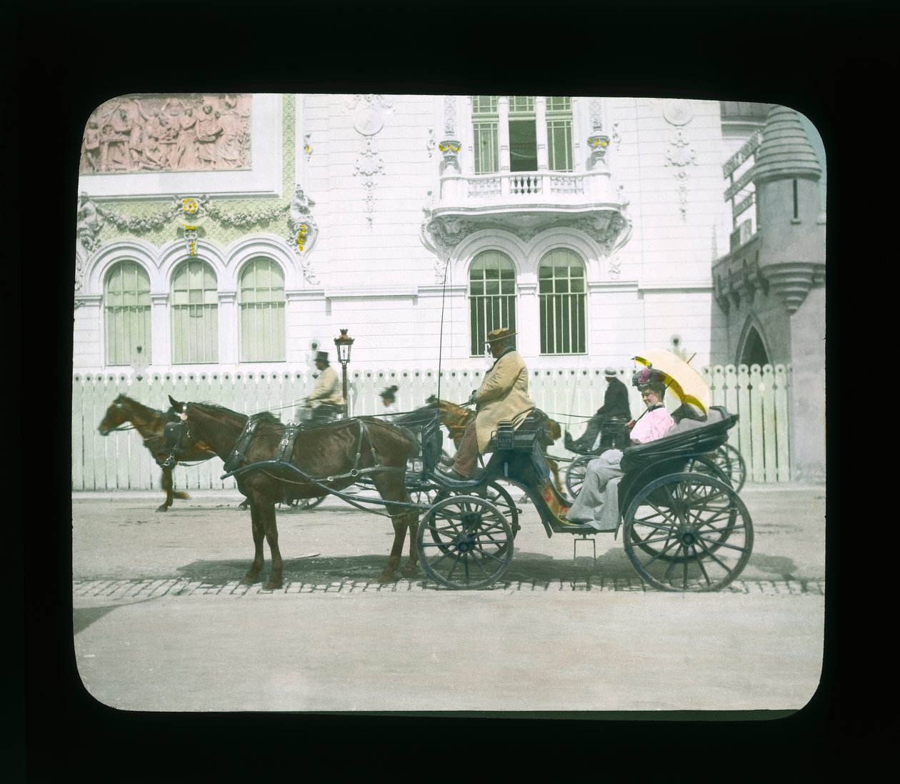 Ekspozycja Paryska: Pałac Sztuk Dekoracyjnych, Paryż, Francja, 1900 (zjeżdżalnia z latarnią) autorstwa French Photographer