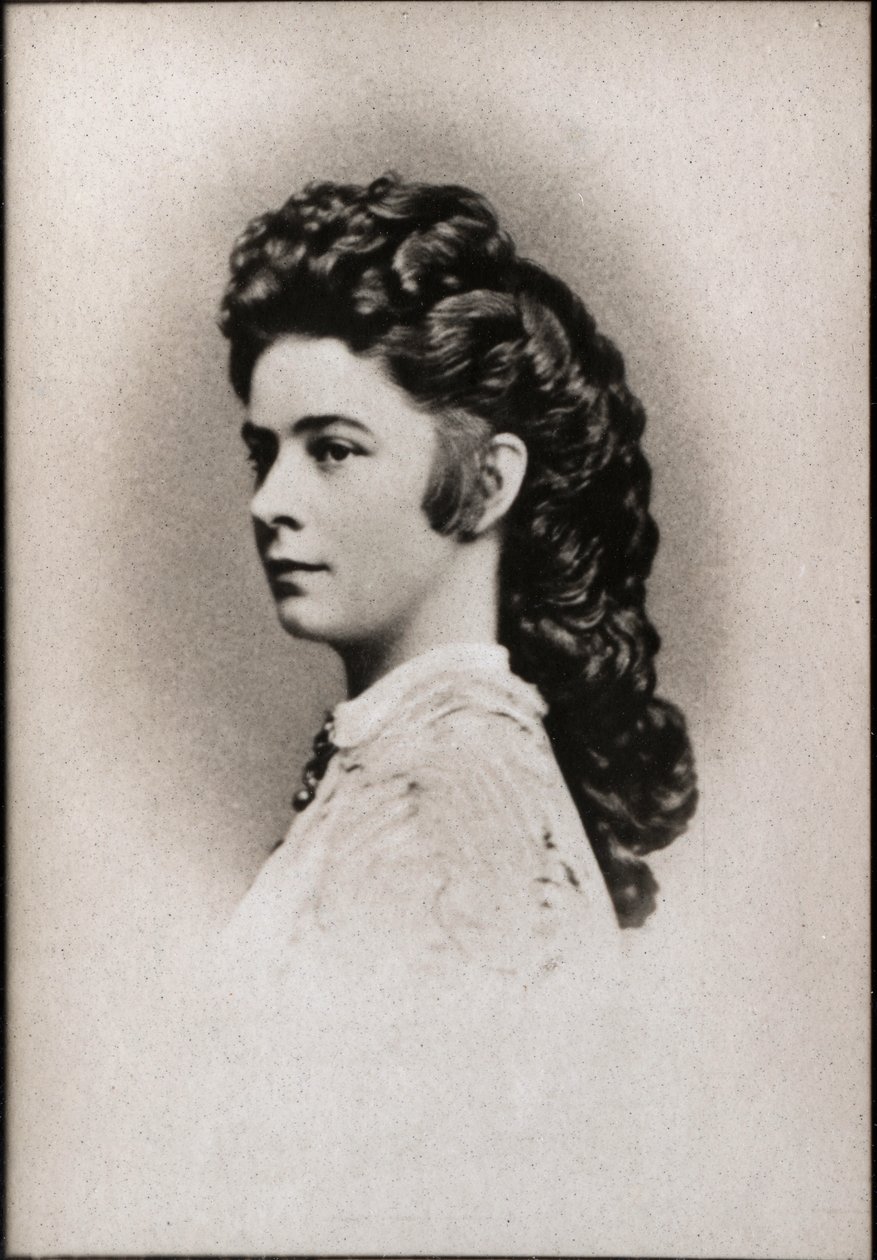 Portret Elżbiety Austriackiej zwanej Sissi (1837-1898), cesarzowej Austrii i królowej Węgier. autorstwa French Photographer