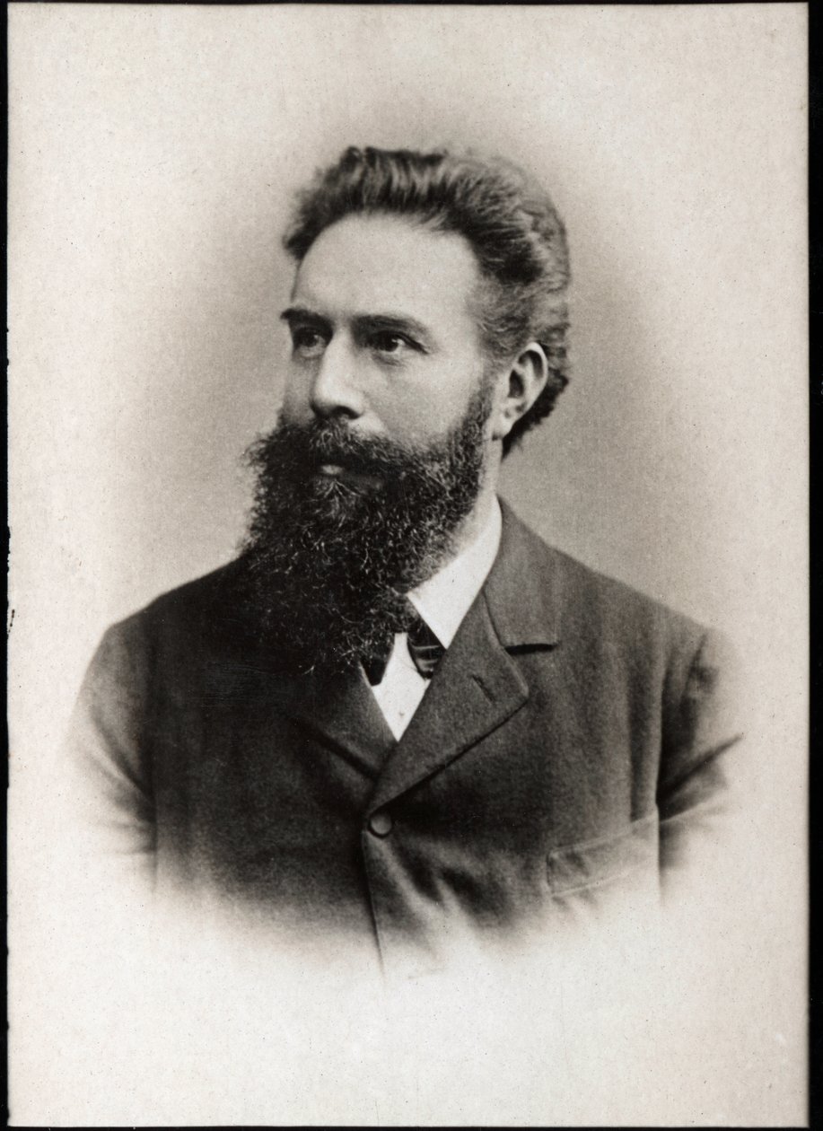 Portret Wilhelma Conrada Roentgena lub Rontgena (1845-1923), niemieckiego fizyka. autorstwa French Photographer