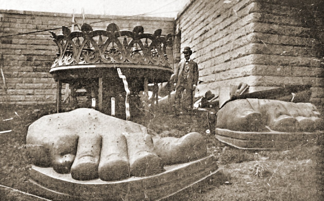 Konstrukcja Statuy Wolności, detal stóp, ok.1876 autorstwa French Photographer