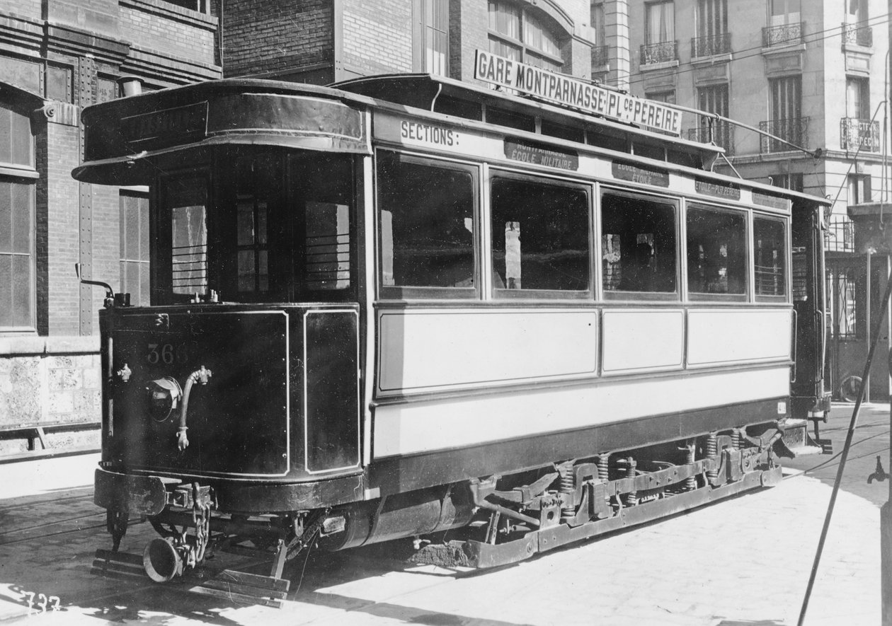 Tramwaj w Paryżu, ok. 1900 autorstwa French Photographer