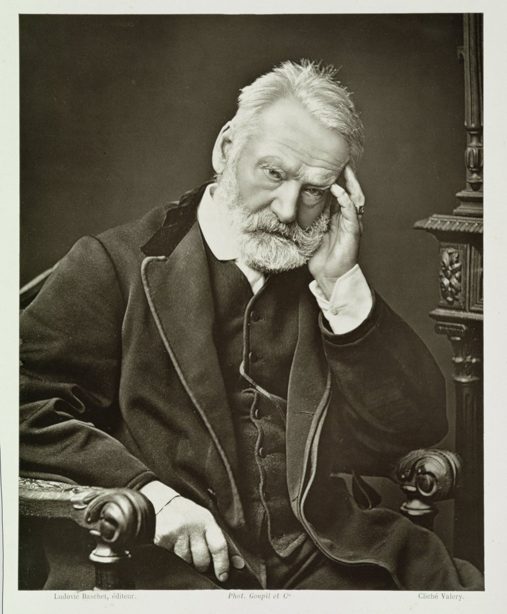 Victor Hugo (1802-85), z Galerie Contemporaine, c.1874-78 autorstwa French Photographer