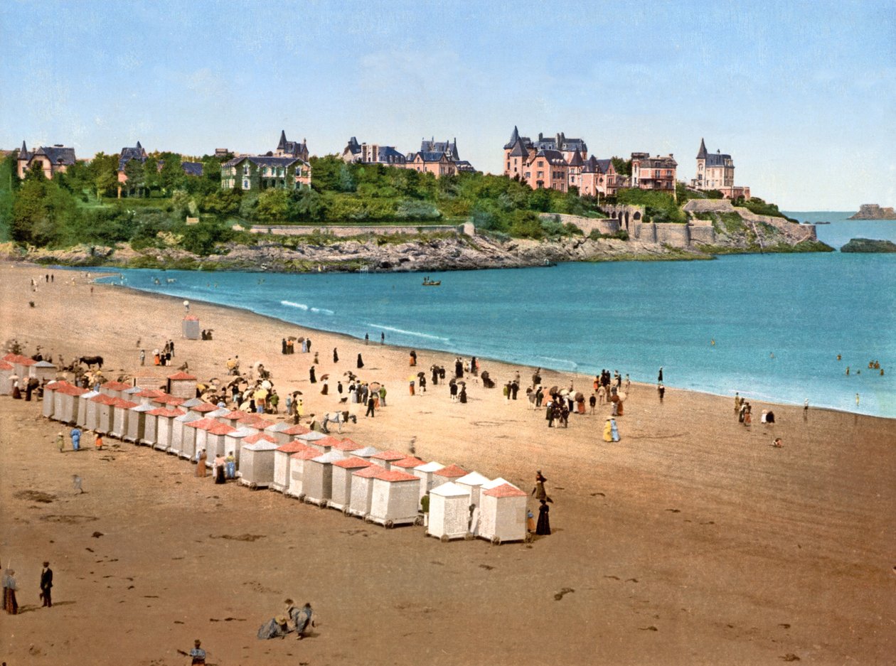 Widok Pointe de la Malouine z Plage de lEcluse, Dinard, 1890-1900 autorstwa French Photographer