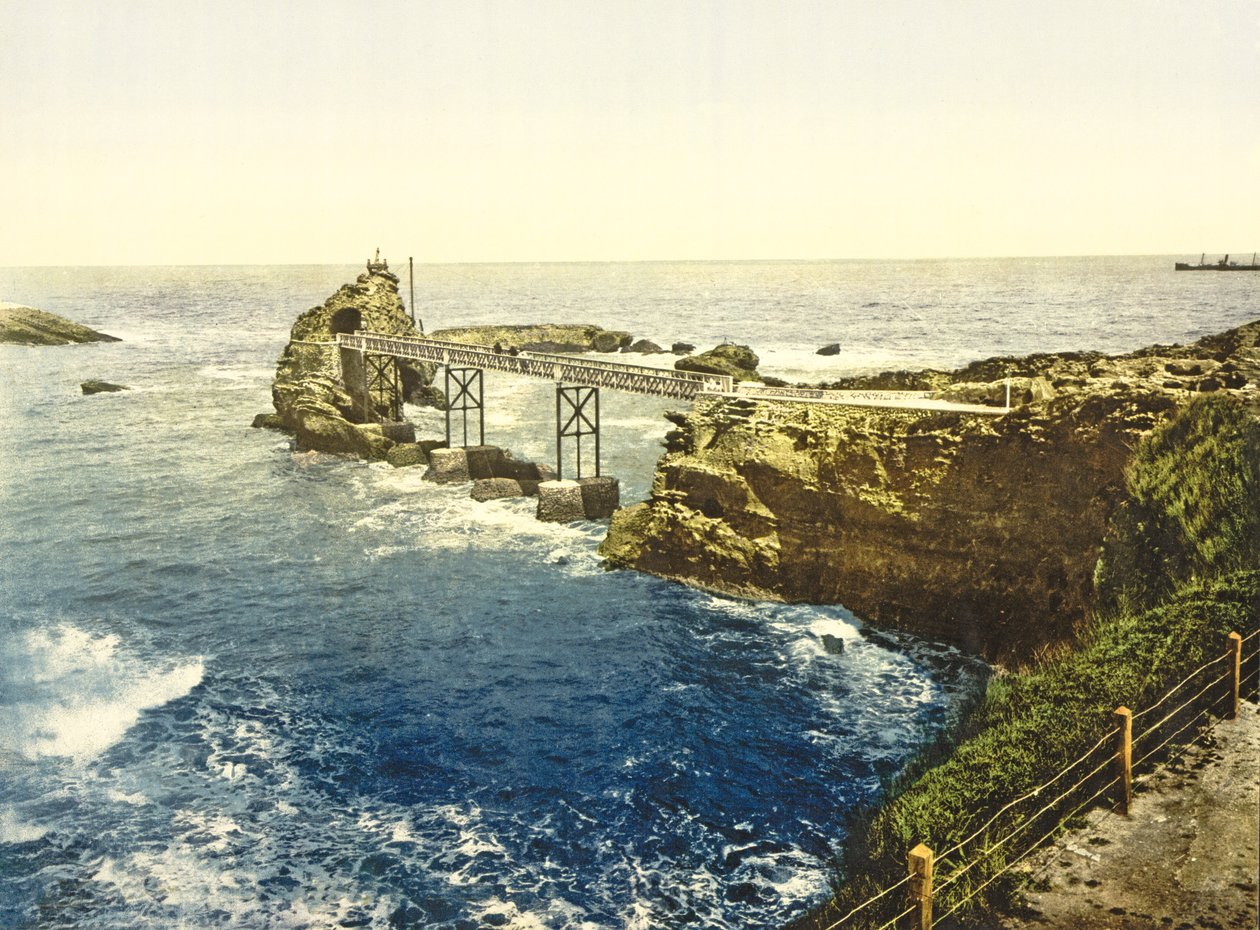 Widok Matki Boskiej na Skałach, Biarritz, 1890-1900 autorstwa French Photographer