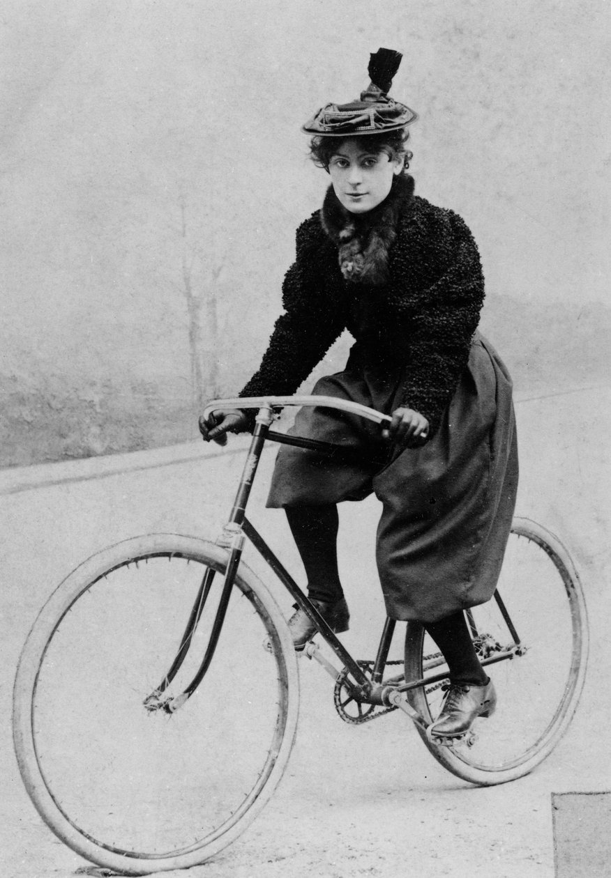 Kobieta na rowerze, 1894 autorstwa French Photographer